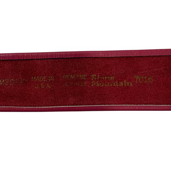 Vintage Stone Mountain Pink Leather Belt w/ Gold Sculptural Clasp 30" USA - Picture 8 of 9